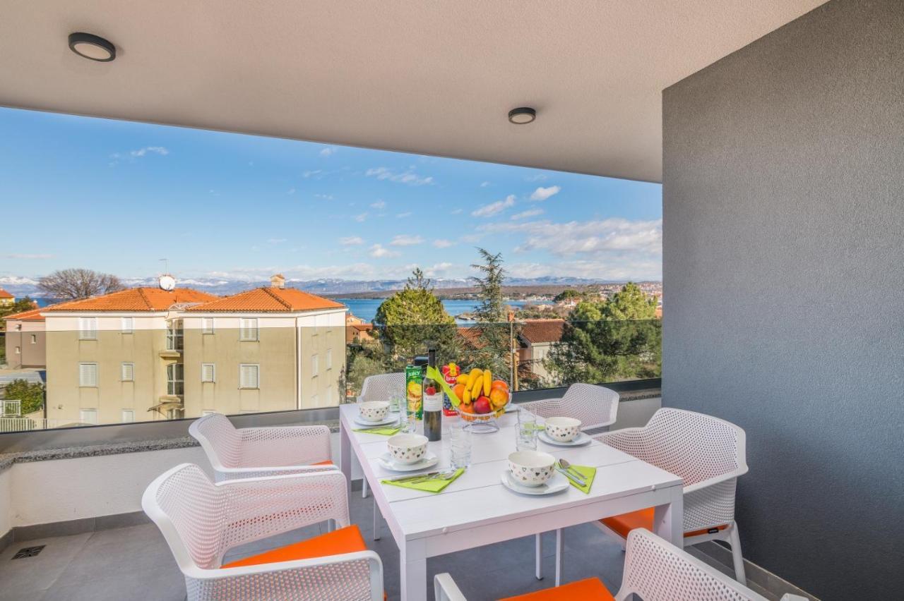 Apartments Elle Luxury Vantacici Malinska Exterior foto